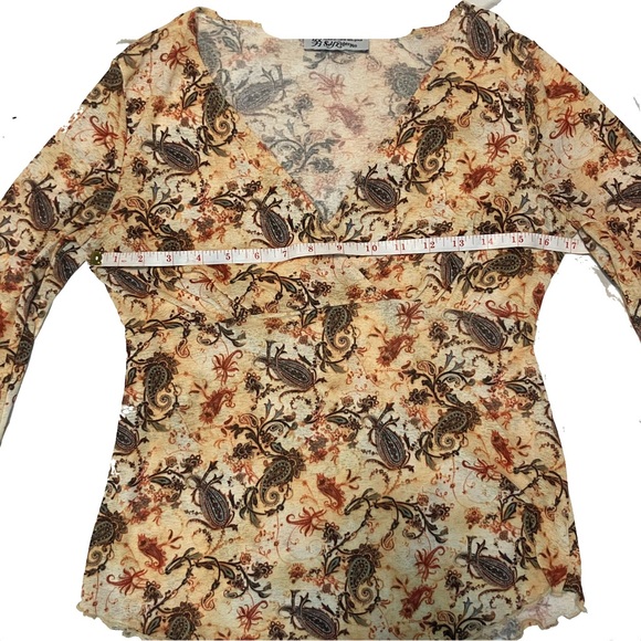 Self Esteem Multicolor Floral V-Neck Blouse with Flare Sleeve - Picture 5 of 7